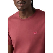 T-shirt homme Levi's bordeaux en coton, col rond, manches courtes, avec petit logo rouge sur la poitrine gauche