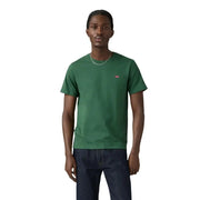 T-shirt Levi's pour homme, vert, col rond court, 100 % coton, avec un petit logo rouge sur la poitrine gauche.