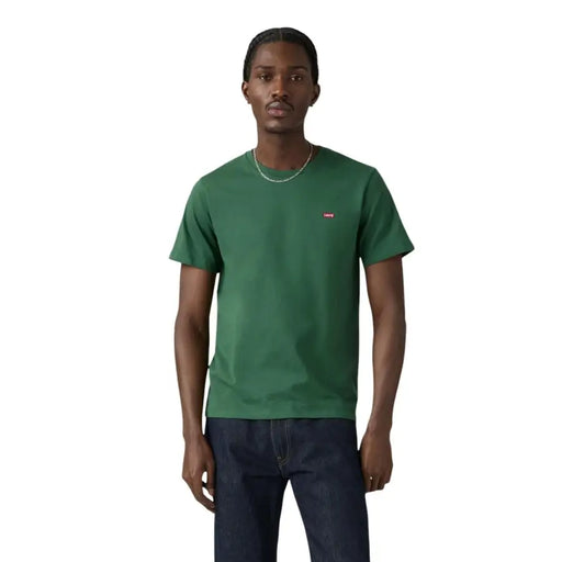 T-shirt Levi's pour homme, vert, col rond court, 100 % coton, avec un petit logo rouge sur la poitrine gauche.