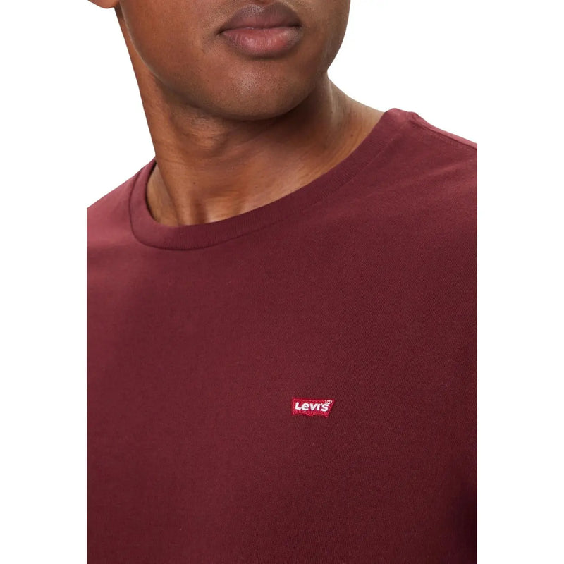 T-shirt Levi's Bordeaux pour homme, coupe classique, en coton bordeaux, avec petit logo rouge brodé sur la poitrine.