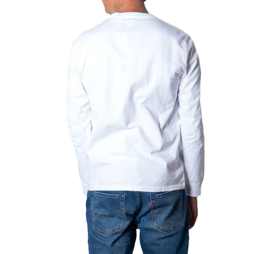 T-shirt Levi's blanc à manches longues en coton doux pour homme, avec un col rond simple.