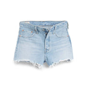 Short Levi's pour femme en coton bleu clair, denim délavé, ourlet effiloché et coupe classique à cinq poches.
