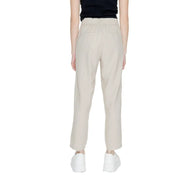 Light beige straight-leg linen viscose trousers with elastic waist and side pockets