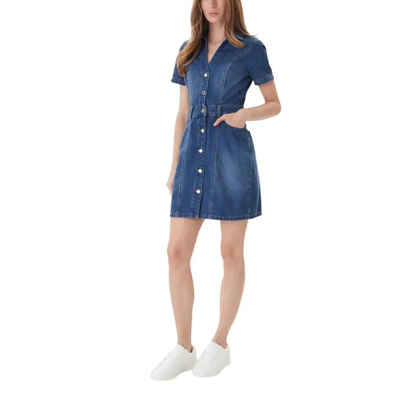 Robe en jean bleu clair en coton, boutonnée sur le devant, col en V et poches