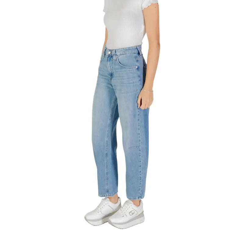 Light wash high-waisted wide-leg jeans with zip, button, and pockets for women