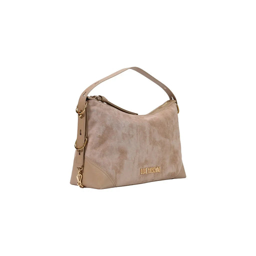 Sac hobo Love Moschino en daim beige avec finitions dorées et bandoulière amovible en polyester.