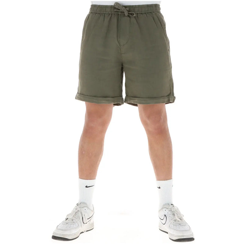 Lyle & Scott Short en lin vert olive pour homme, avec cordon de serrage et ourlets roulés, vue de face