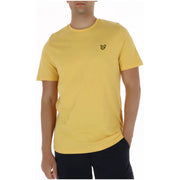 coton jaune pour hommes Lyle and Scott t-shirt avec un col rond et un petit logo d'oiseau brodé sur la poitrine gauche