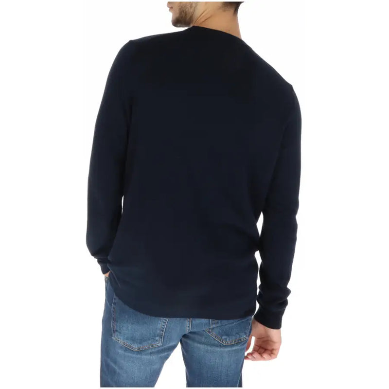 Navy blue long-sleeved crew neck knit sweater by Lyle & Scott for men in comfortable, high-quality fabric