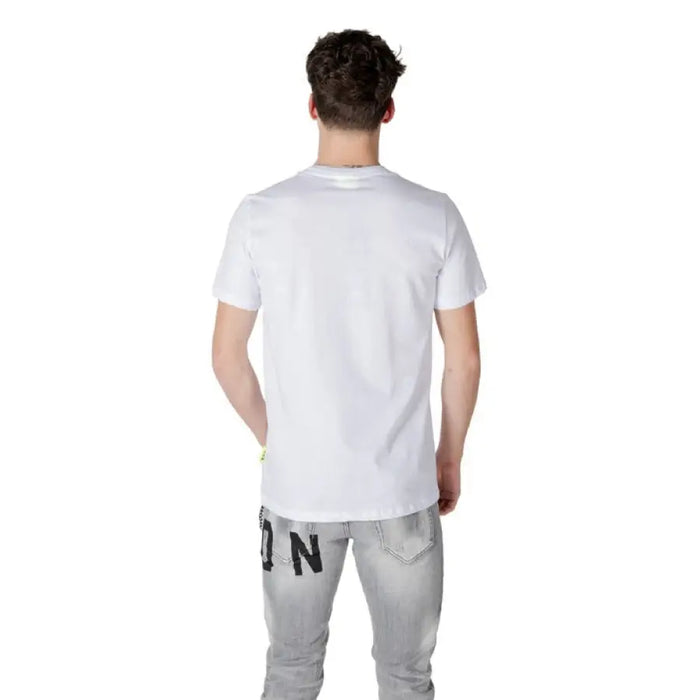 Man wearing Icon Men’s White Printed Cotton T Shirt with gray jeans