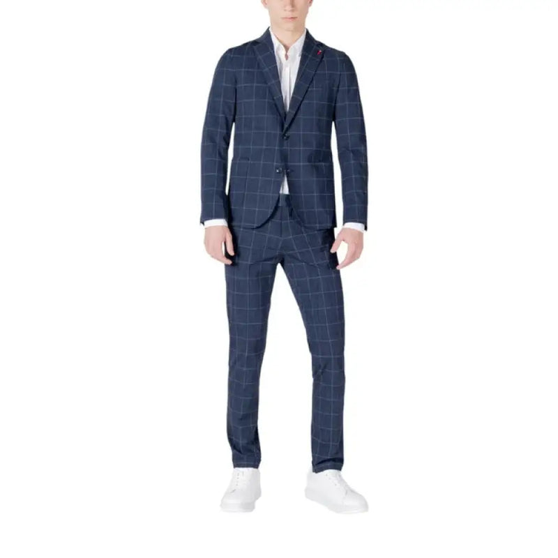 Man in a blue plaid suit from Mulish Men’s Blue Checked Spring Summer Suit collection