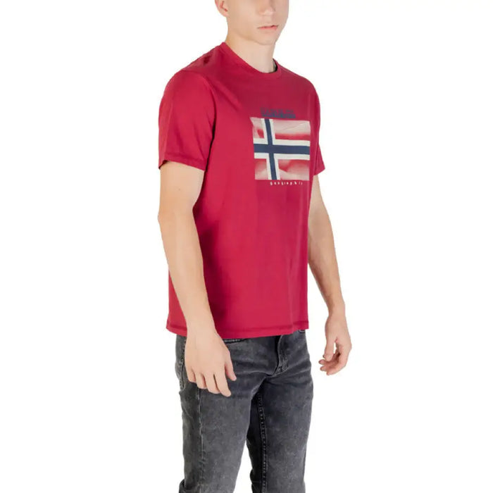 Maroon T-shirt featuring a Norwegian flag graphic for national pride and stylish wear