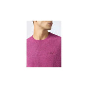 Pull ras du cou en maille d'alpaga pour homme Mc2 Saint Barth, d'un magenta éclatant, avec une maille douce et texturée et une broderie discrète sur la poitrine.