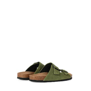 Sandales à enfiler en daim vert olive avec brides à boucle noire et semelle intérieure en liège de Mc2 Saint Barth, pantoufles en coton vert pour femmes