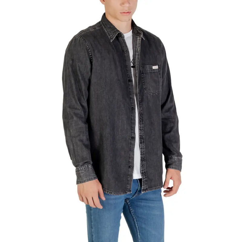 Men’s gray denim long sleeve shirt with dark gray button-up front classic collar and chest pocket