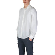 Men’s long-sleeved white plain button-down shirt displayed for fall winter season