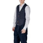 Men’s navy vest made of dark navy wool with contrasting tan buttons and a single chest pocket