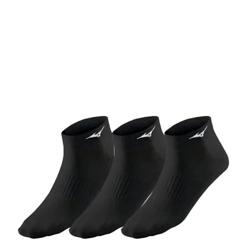 Trois paires de chaussettes de sport noires à la cheville avec logos Mizuno blancs, pour toutes les saisons.