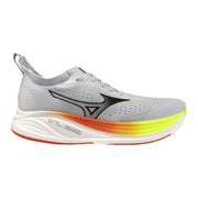 Chaussure de running Mizuno Neo Zenith grise avec logo Swoosh noir, lacets en tissu mélangé et semelle orange vif à jaune fluo