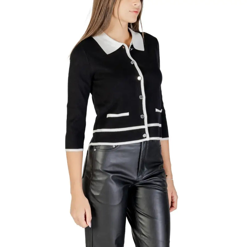 Black and white women’s button-up cardigan with collar from Morgan De Toi featuring three quarter sleeves