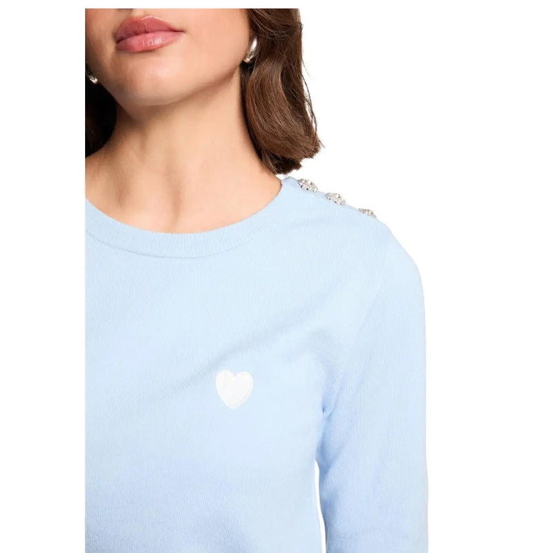 Morgan De Toi Pull en maille viscose bleue pour femme, col rond, manches longues bleu clair, écusson cœur blanc et cristaux