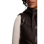 Morgan De Toi Gilet sans manches à capuche en similicuir matelassé marron pour femme, avec cordon de serrage griffé et finition marron foncé