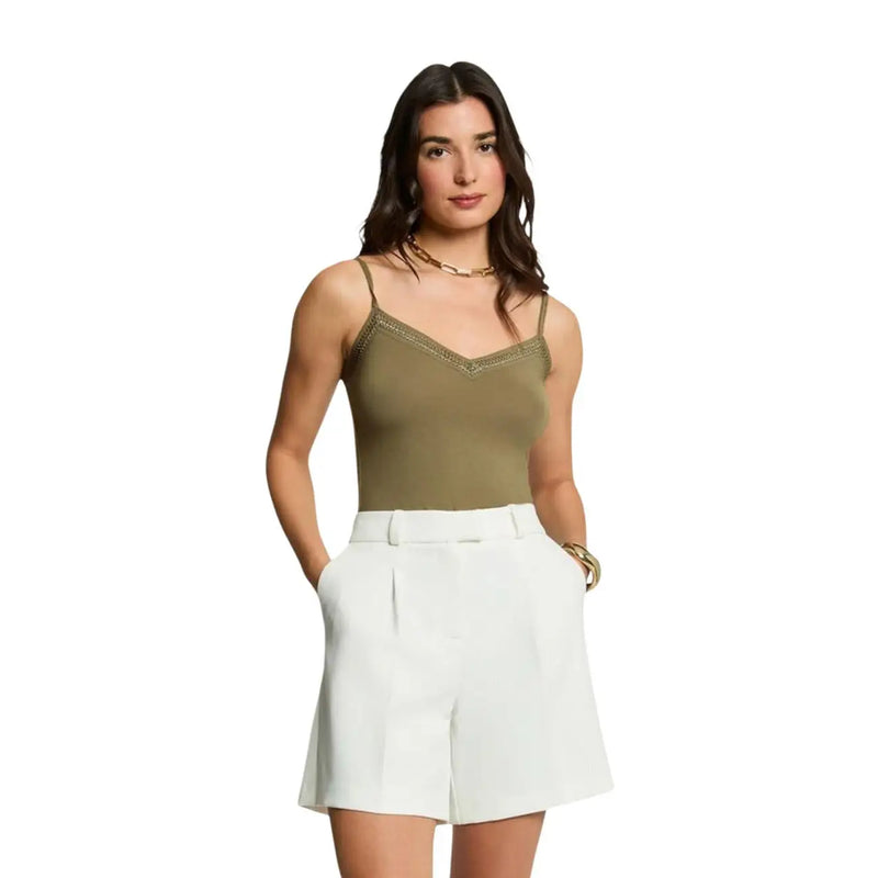 Débardeur vert olive à fines bretelles pour femme top avec un col orné de galons dorés en viscose élasthanne par morgan de toi