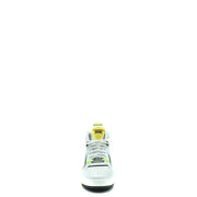 Baskets montantes en cuir blanc Moschino pour hommetop Baskets avec des accents vert fluo et noirs et une étiquette jaune sur la languette pour une utilisation sportive