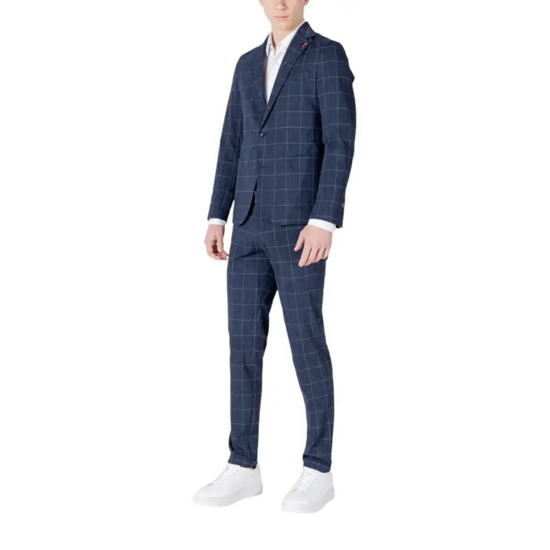 Men’s navy blue windowpane check cotton suit with white shirt and sneakers