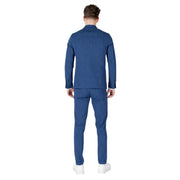 Men’s navy blue pinstripe summer suit from Mulish Men featuring a V neck design