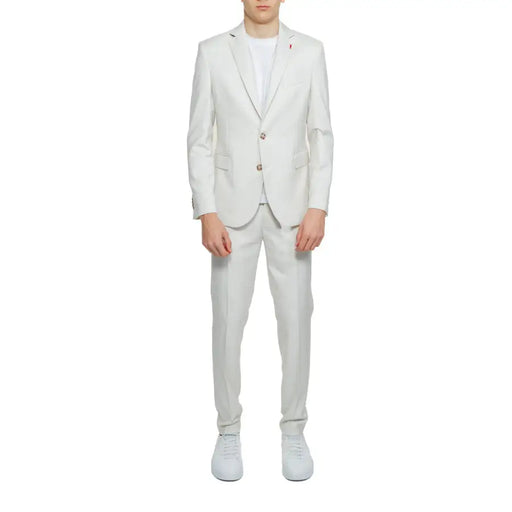 Mulish Costume homme beige coupe slim en polyester et viscose mélangés, costume deux pièces blanc impeccable avec coupe ajustée et boutons assortis