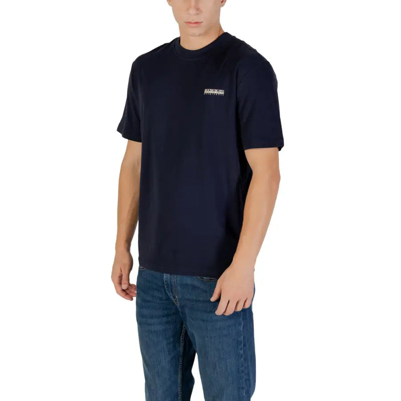 t-shirt bleu marine à manches courtes en coton Napapijri hommes t-shirt avec un petit logo blanc sur la poitrine gauche pour une tenue décontractée