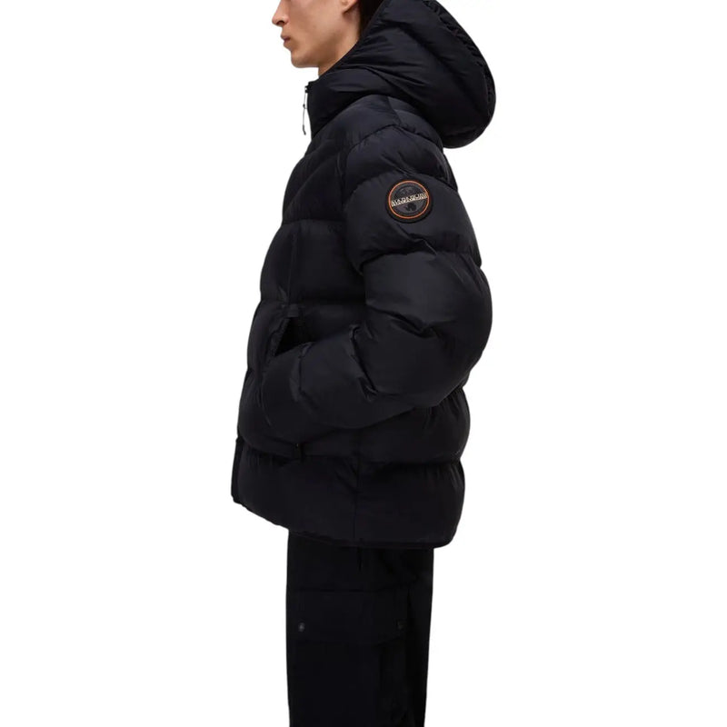 Napapijri Doudoune noire pour homme avec capuche et logo rond sur la manche gauche, vue de face