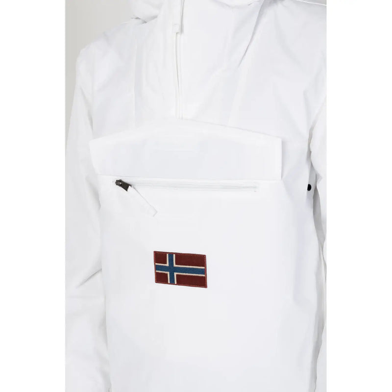 Napapijri Doudoune homme en nylon blanc avec poche zippée sur le devant et écusson drapeau norvégien rouge et bleu, vue de face
