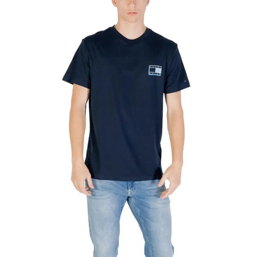Navy blue Tommy Hilfiger T shirt with square logo shown in product listing
