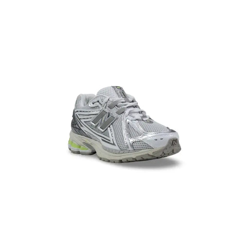 New balance Baskets montantes grises pour homme 1906r, en synthétique, avec tige en mesh argenté et vert fluo et semelle en caoutchouc.