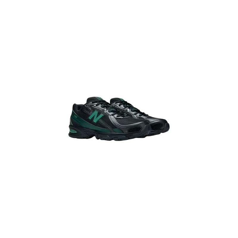 New balance Baskets noires pour homme, style classique, avec tige en mesh noir et vert et semelle en caoutchouc.