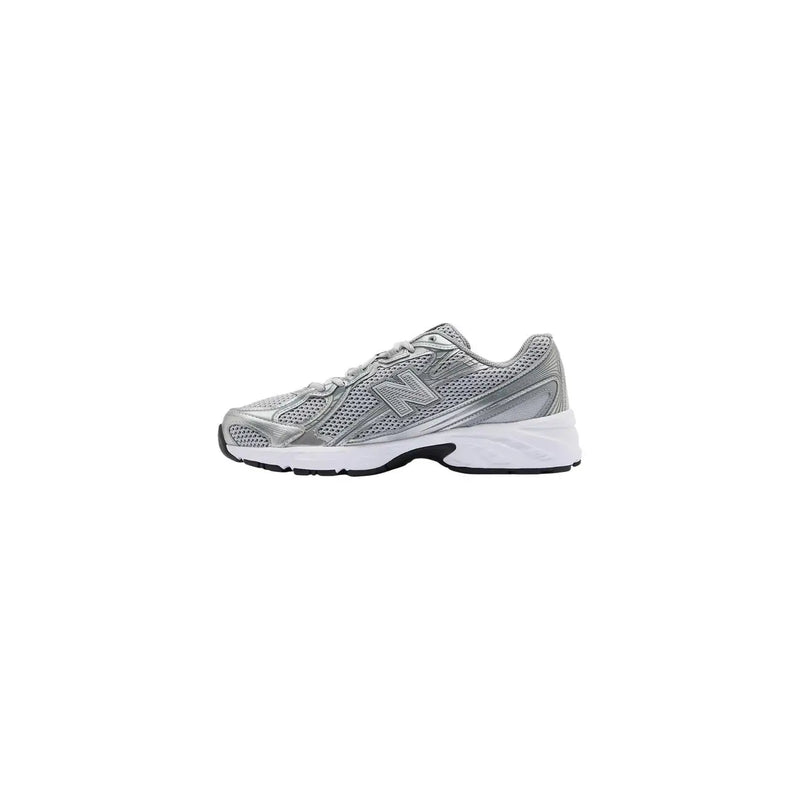 New balance Baskets grises pour hommes avec tige en mesh argenté et semelle intermédiaire en textile blanc, chaussures de course
