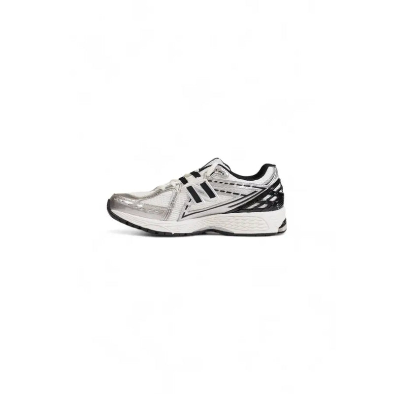 New balance Baskets homme en cuir blanc M1906R pointure 3,5, modèle running argenté et noir avec tige en mesh et semelle en caoutchouc