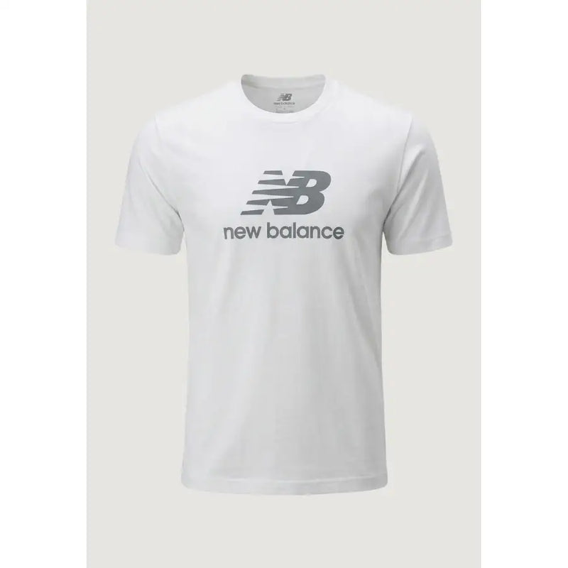 New Balance hommes t-shirt en blanc avec un logo et un texte gris sur la poitrine pour une tenue décontractée