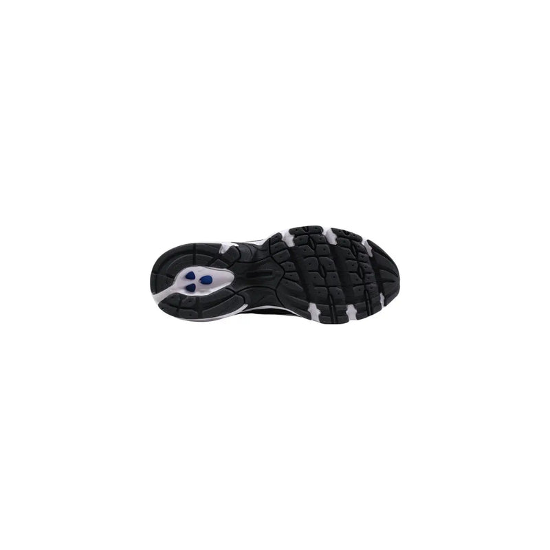Back view of new balance women synthetic sneakers black showing a black and white sole with blue heel accent
