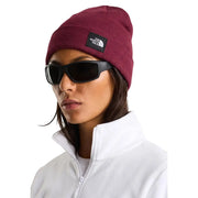 Casquette The North Face Dock Worker pour homme, en maille bordeaux avec logo noir, vue de face