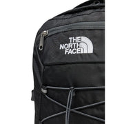 Sac à dos The North Face Borealis Classic pour homme, en nylon noir avec logo brodé blanc et tirettes de fermeture éclair grises.