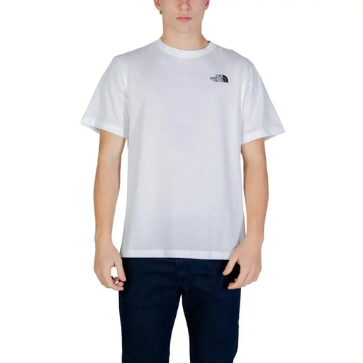 Blanc The North Face homme t-shirt avec un petit logo noir sur la poitrine gauche pour une tenue décontractée
