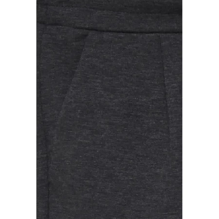 Ichi Ichi women trousers - The North Face women’s fleece pants on display