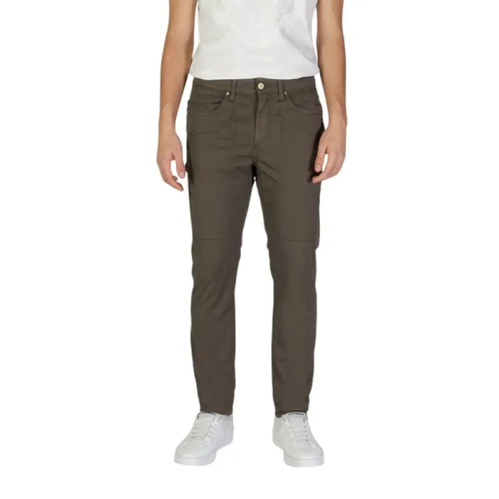 Olive green slim-fit trousers from Jeckerson Mens Blue Cotton Trousers collection