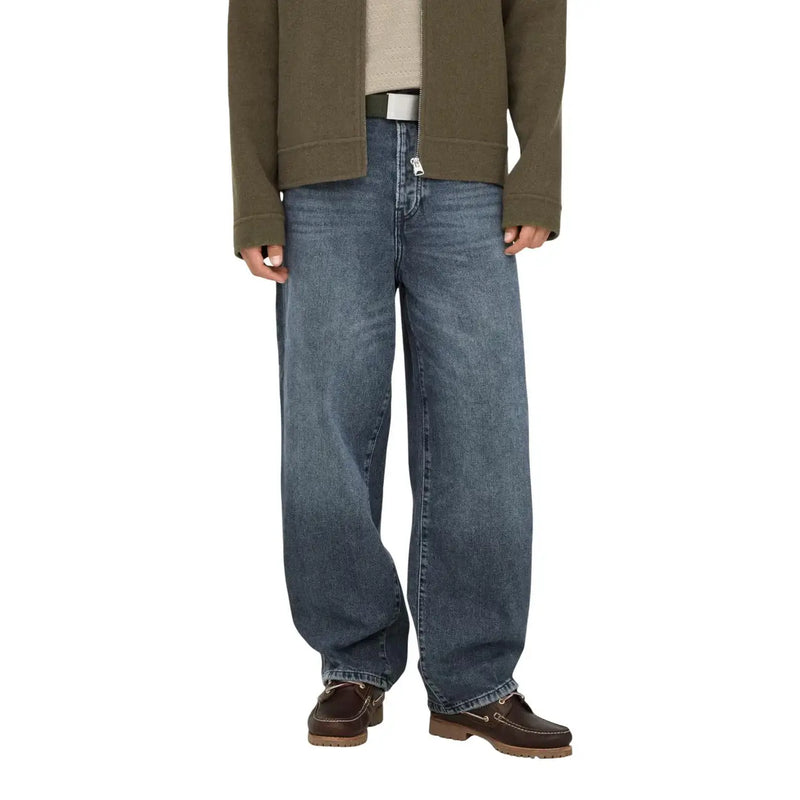Only Jean ample Onsfade pour femme en denim bleu délavé moyen, avec surpiqûres classiques et coupe droite, vue de face
