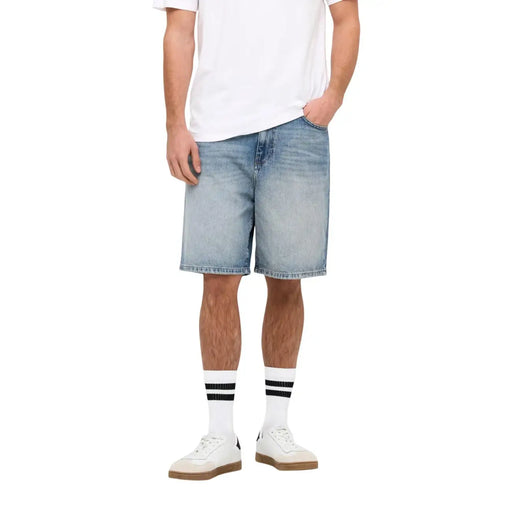 Only & Sons Short en jean pour homme, délavage clair, coupe classique cinq poches et ourlet effiloché, vue de face