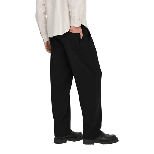 Only Pantalon noir pour homme and Sons en viscose mélangée, coupe droite décontractée et jambes larges.