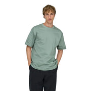 Only T-shirt homme en coton vert sauge, coupe décontractée, col rond, de la marque and sons.